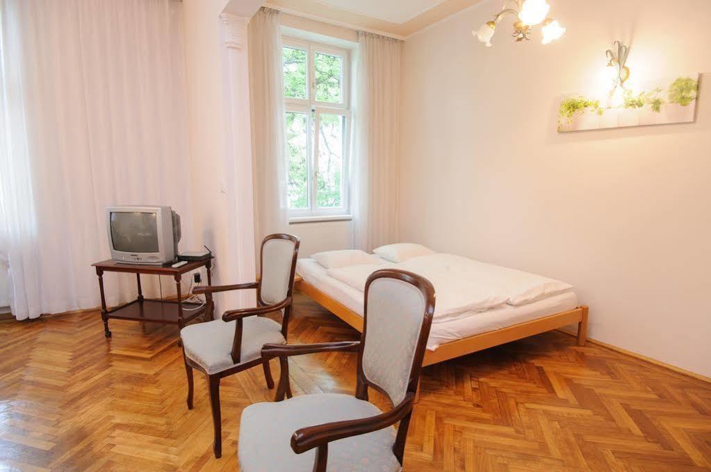 Vienna-apartment-one Mariannengasse * Vienna